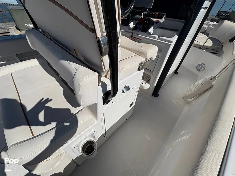 Slide: The Image of Sea Hunt Ultra 235 SE 2020 - 16211379