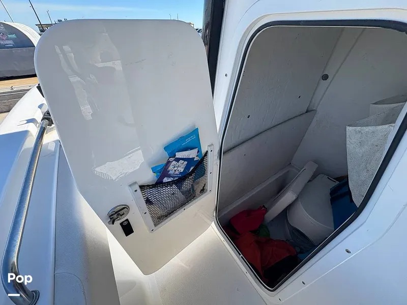 Slide: The Image of Sea Hunt Ultra 235 SE 2020 - 16211400