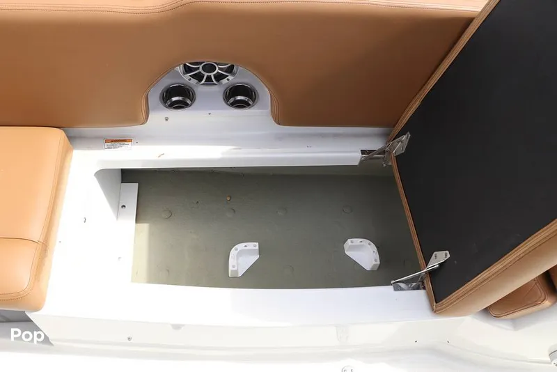 Slide: The Image of Crownline Boats E230XS 2025 - 16324997