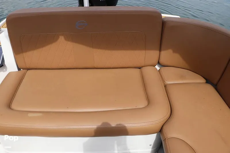 Slide: The Image of Crownline Boats E230XS 2025 - 16324991