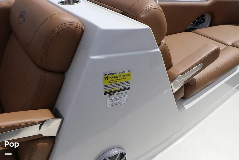 Slide: The Image of Crownline Boats E230XS 2025 - 16324984
