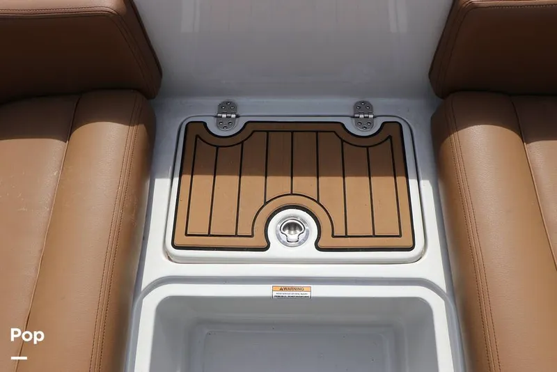 Slide: The Image of Crownline Boats E230XS 2025 - 16325011