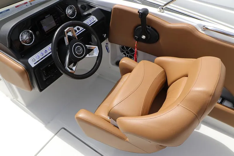 Slide: The Image of Crownline Boats E230XS 2025 - 16324999