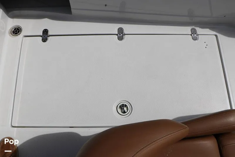 Slide: The Image of Crownline Boats E230XS 2025 - 16325004