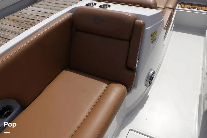 Slide: The Image of Crownline Boats E230XS 2025 - 16324998