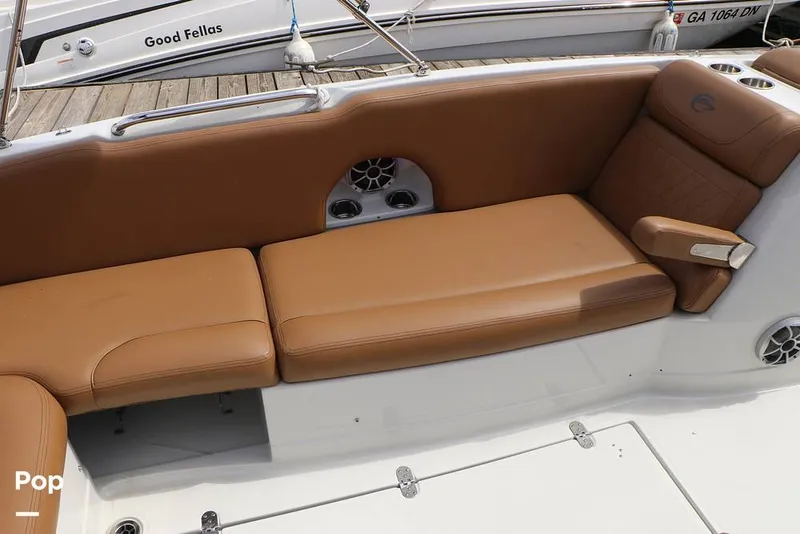 Slide: The Image of Crownline Boats E230XS 2025 - 16324995
