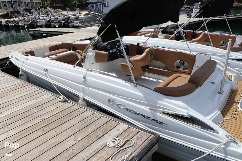 Slide: The Image of Crownline Boats E230XS 2025 - 16325027