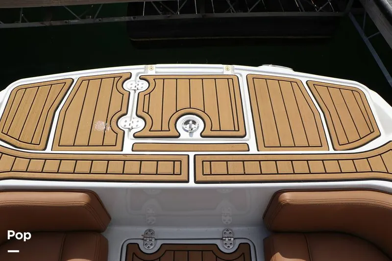 Slide: The Image of Crownline Boats E230XS 2025 - 16324946