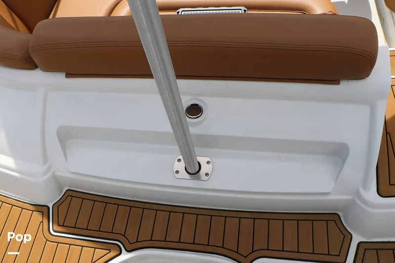 Slide: The Image of Crownline Boats E230XS 2025 - 16324969
