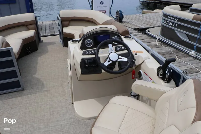 Slide: The Image of Lowe SS 230WT 2024 - 16325137