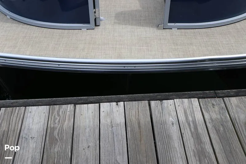 Slide: The Image of Lowe SS 230WT 2024 - 16325125