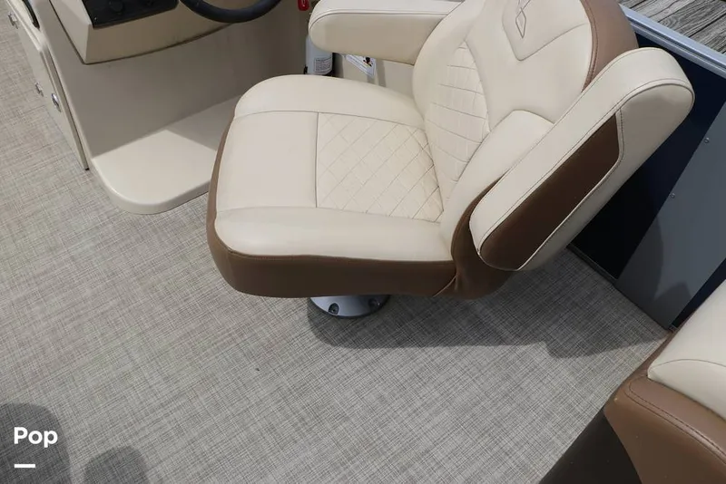 Slide: The Image of Lowe SS 230WT 2024 - 16325156