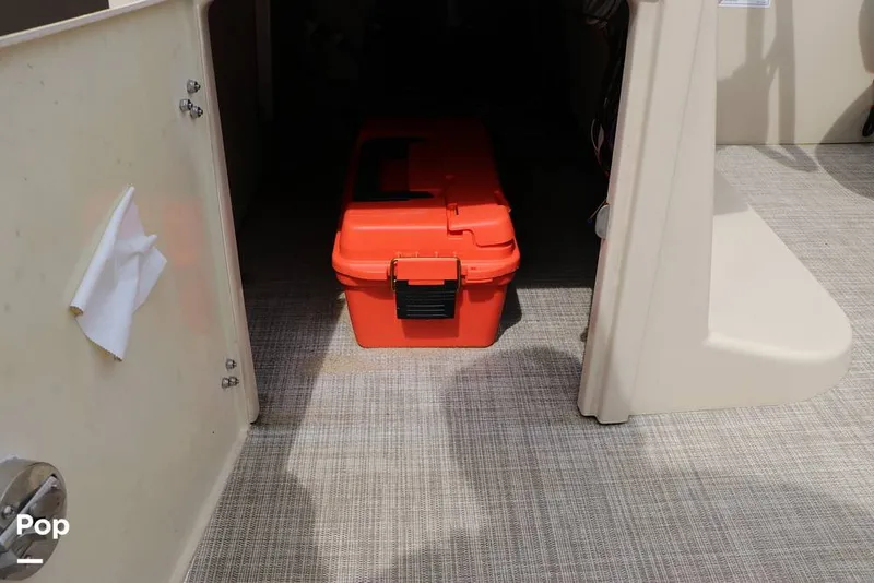 Slide: The Image of Lowe SS 230WT 2024 - 16325159