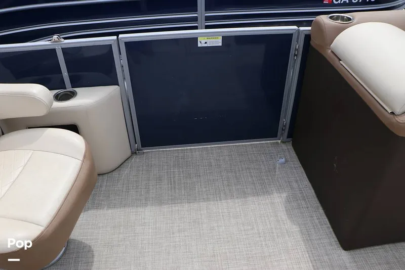 Slide: The Image of Lowe SS 230WT 2024 - 16325168