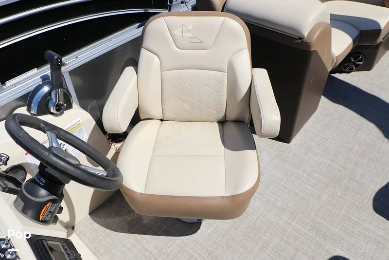 Slide: The Image of Lowe SS230WT-TLX 2024 - 16333085