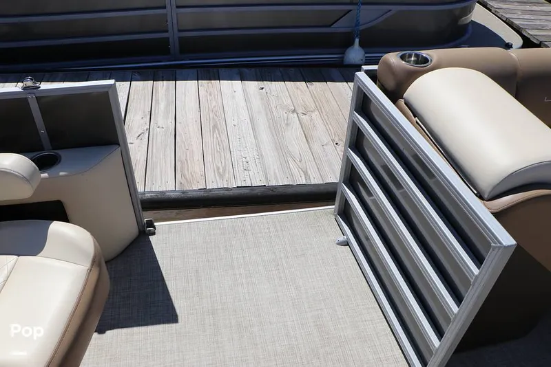 Slide: The Image of Lowe SS230WT-TLX 2024 - 16333088