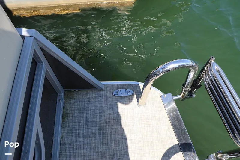 Slide: The Image of Lowe SS230WT-TLX 2024 - 16333108