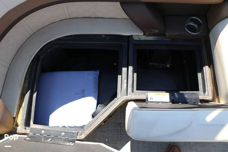 Slide: The Image of Lowe SS230WT-TLX 2024 - 16333116