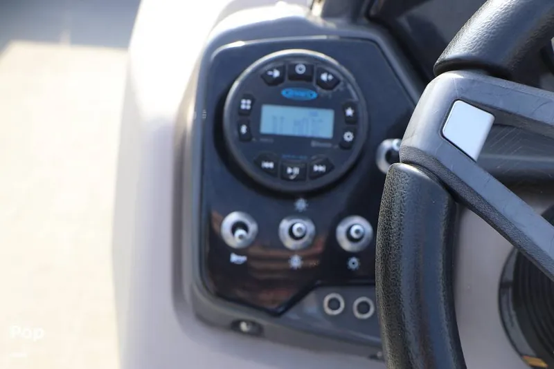 Slide: The Image of Princecraft Vectra 23 2023 - 16261044