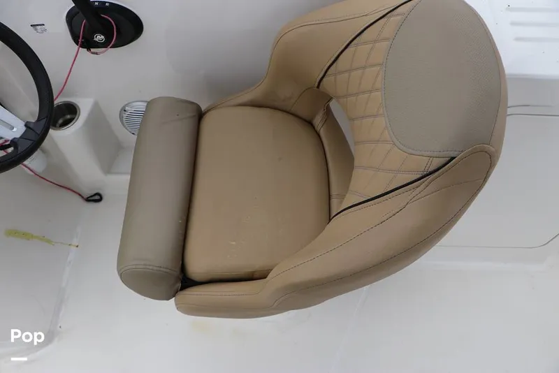 Slide: The Image of Bayliner DX2200 2023 - 16324879