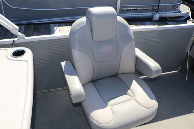 Slide: The Image of Princecraft Vectra 23 2023 - 16241960