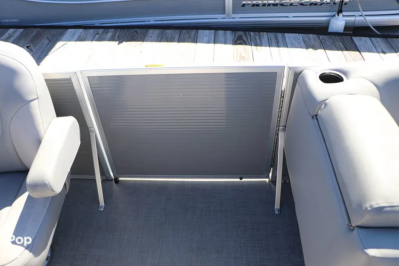 Slide: The Image of Princecraft Vectra 23 2023 - 16241971