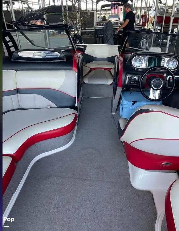 Slide: The Image of Malibu Wakesetter 23 LSV 2011 - 16158726