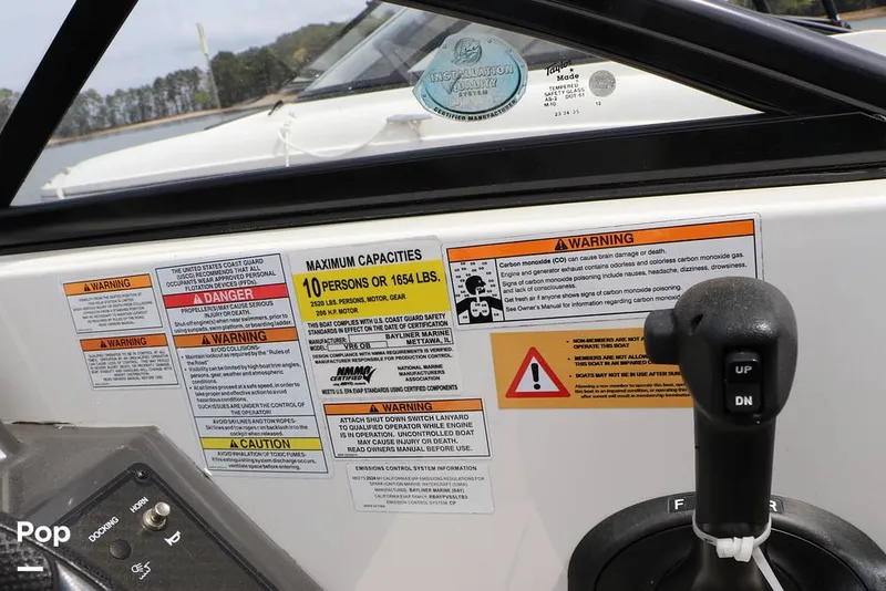 Slide: The Image of Bayliner VR6 OB 2024 - 16324842