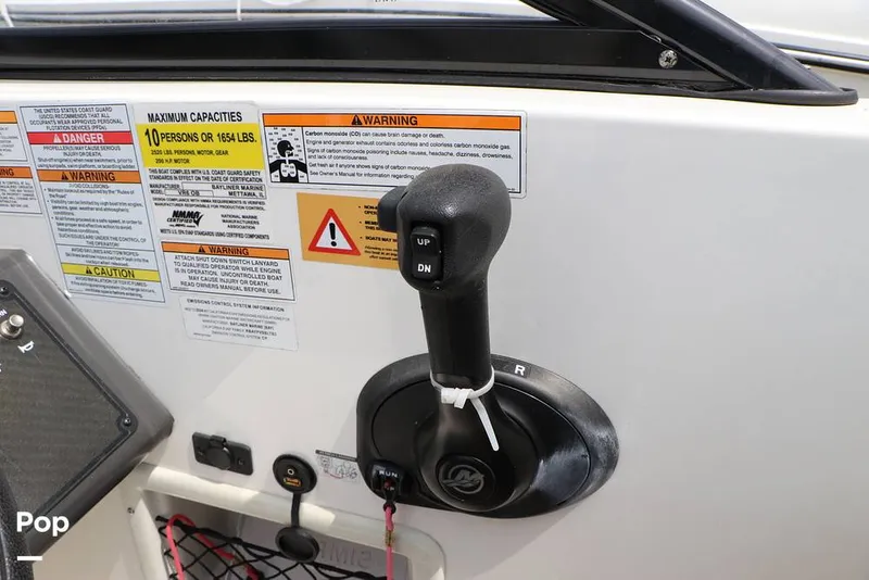 Slide: The Image of Bayliner VR6 OB 2024 - 16324843