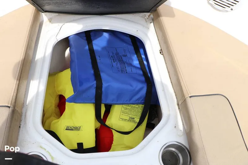 Slide: The Image of Bayliner VR6 OB 2024 - 16324862