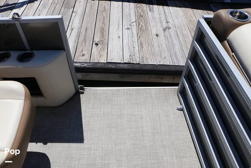 Slide: The Image of Lowe SS 230W 2024 - 16337961