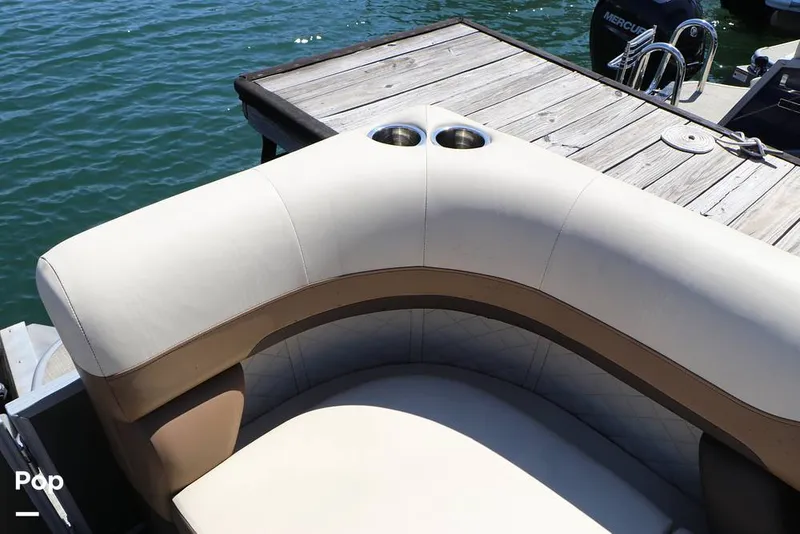 Slide: The Image of Lowe SS 230W 2024 - 16337975