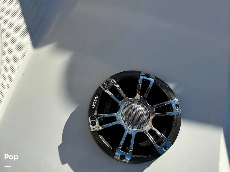 Slide: The Image of Regal 2800 2019 - 16175729