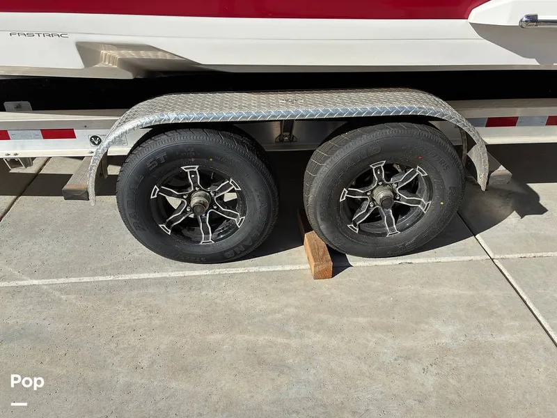 Slide: The Image of Regal 2800 2019 - 16175773