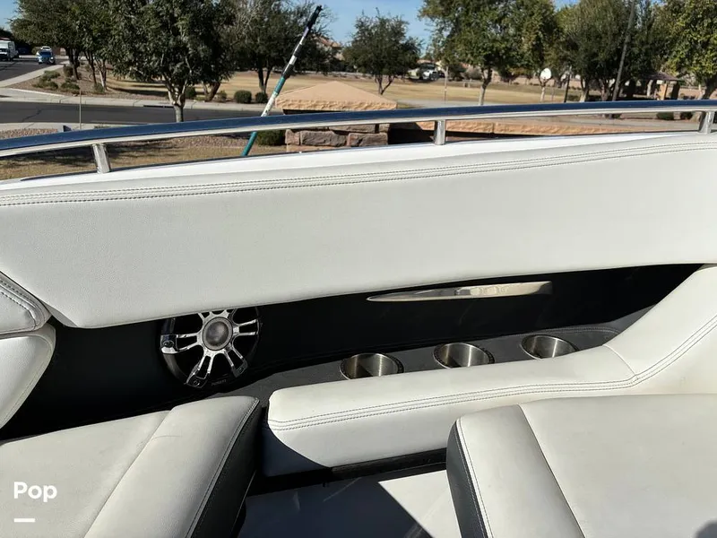 Slide: The Image of Regal 2800 2019 - 16175544