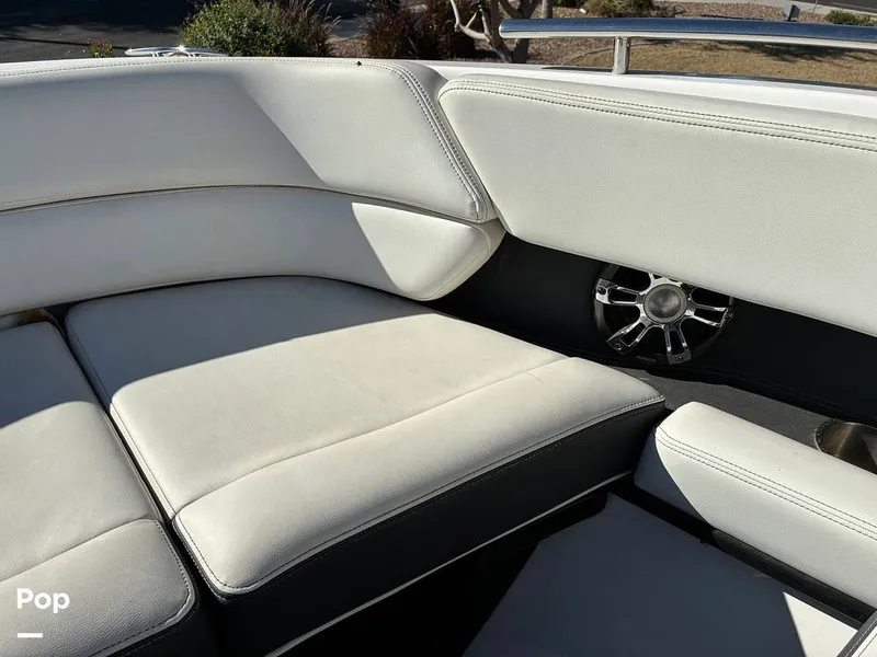 Slide: The Image of Regal 2800 2019 - 16175545