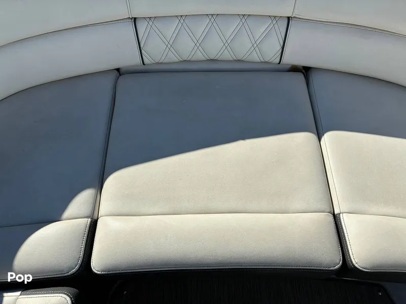 Slide: The Image of Regal 2800 2019 - 16175546