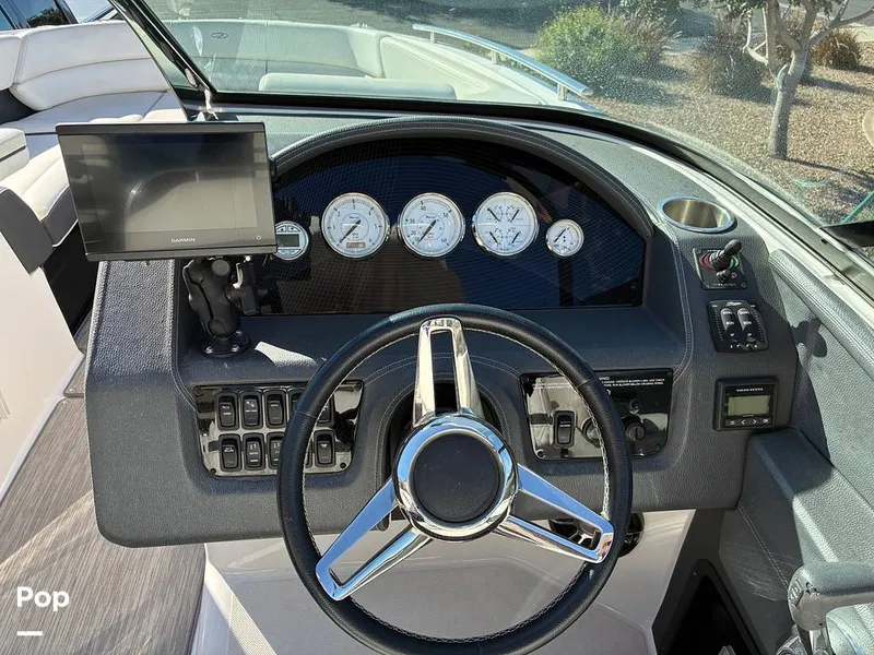 Slide: The Image of Regal 2800 2019 - 16175597