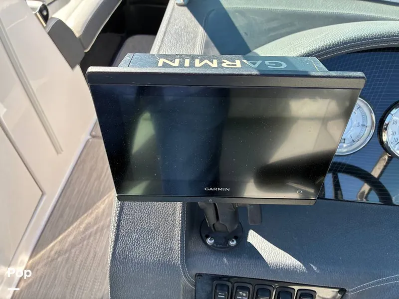 Slide: The Image of Regal 2800 2019 - 16175598