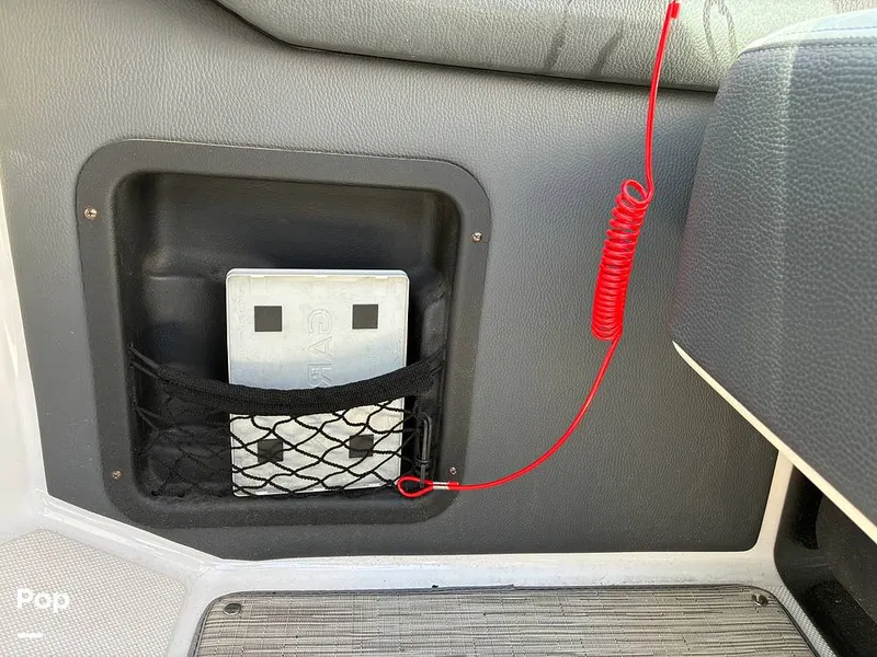 Slide: The Image of Regal 2800 2019 - 16175608