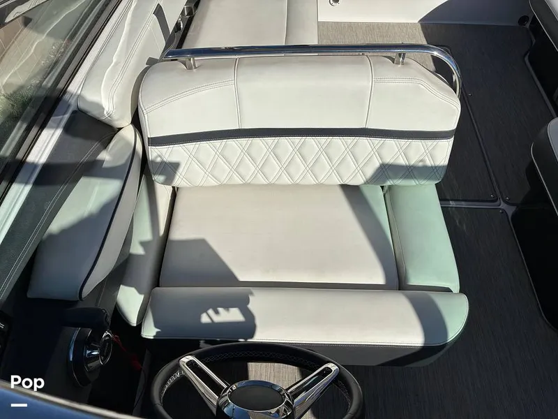 Slide: The Image of Regal 2800 2019 - 16175612