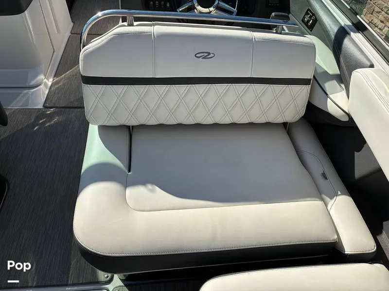 Slide: The Image of Regal 2800 2019 - 16175613