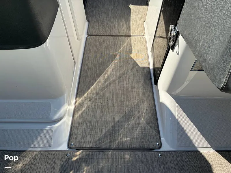 Slide: The Image of Regal 2800 2019 - 16175615