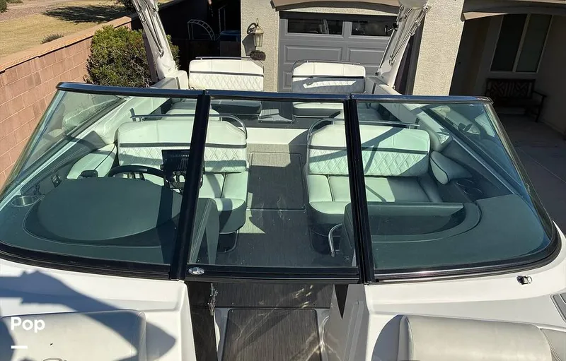 Slide: The Image of Regal 2800 2019 - 16228362