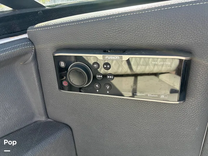 Slide: The Image of Regal 2800 2019 - 16175686