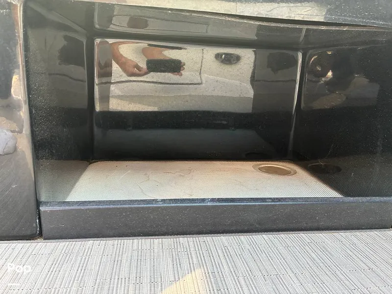 Slide: The Image of Regal 2800 2019 - 16175692