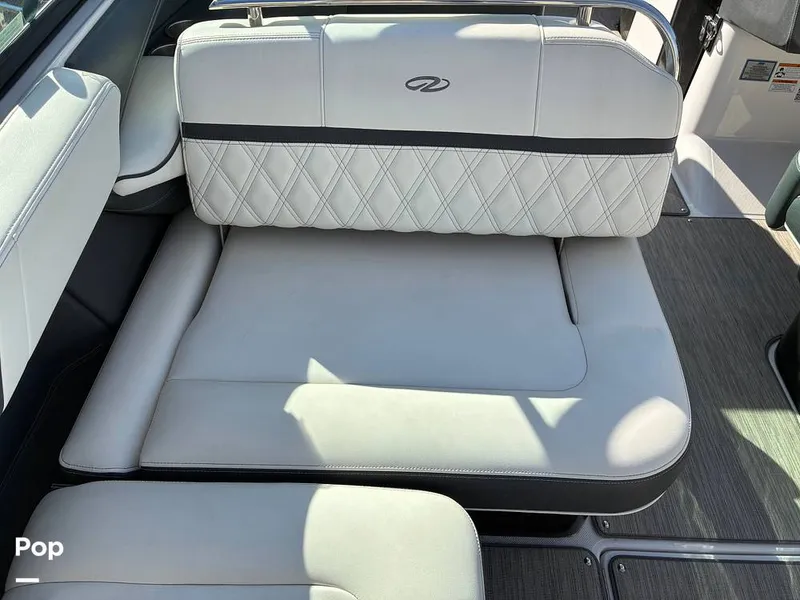 Slide: The Image of Regal 2800 2019 - 16175693