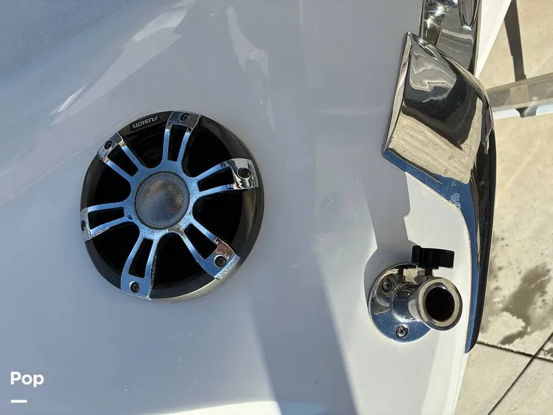 Slide: The Image of Regal 2800 2019 - 16175725