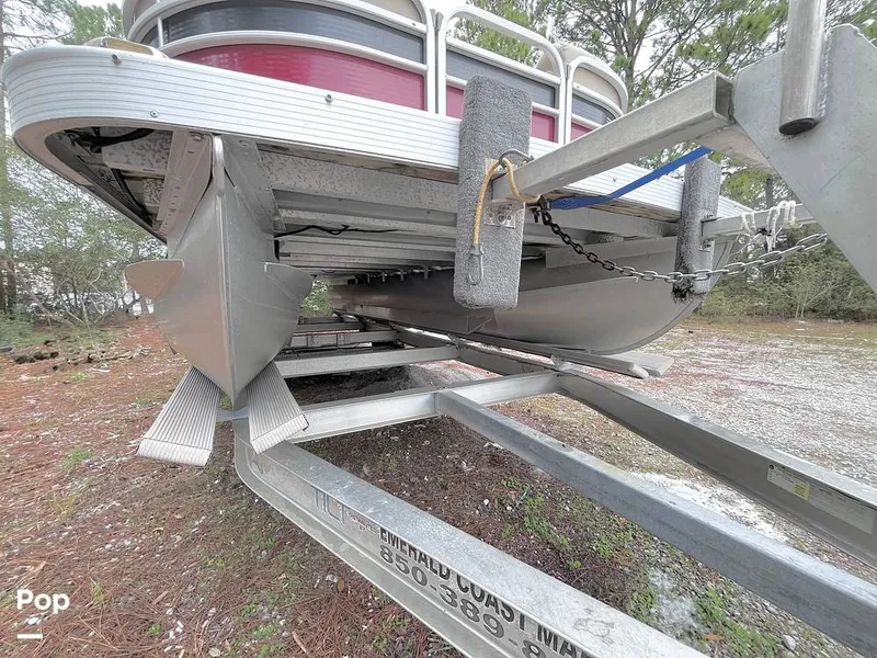 Slide: The Image of Bennington SX24 2015 - 16179176