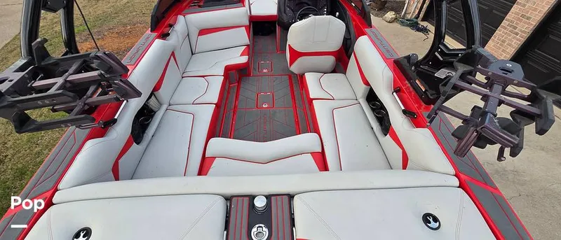 Slide: The Image of Centurion Vi 22 2021 - 16168909